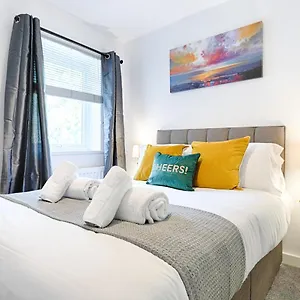 Bryn House - Tv In Every Bedroom! Swansea
