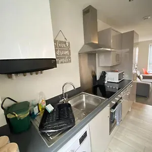Velvet Sa 3 Guest House Great Location Business & Couple City Centre Swansea